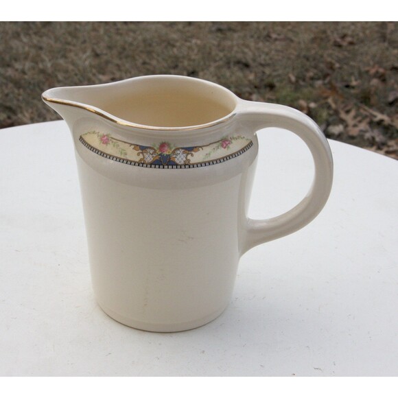 Universal Cambridge Camwood Balerina milk pitcher quart size pink rose swags
